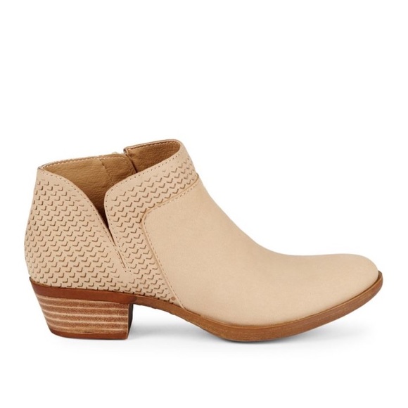 NWT Lucky Brand Brintly Beige Suede Bootie 7 - Picture 6 of 7